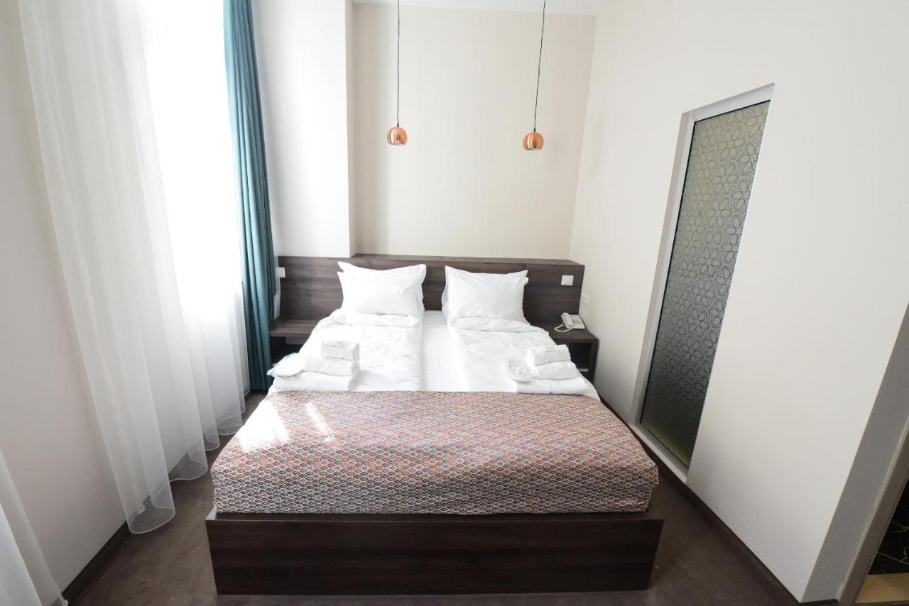 Hotel Cara 28 สโกเปีย ภายนอก รูปภาพ